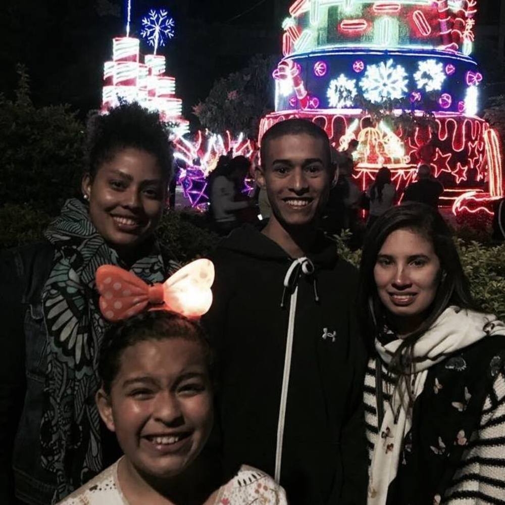 Meet your Posher, Manuela